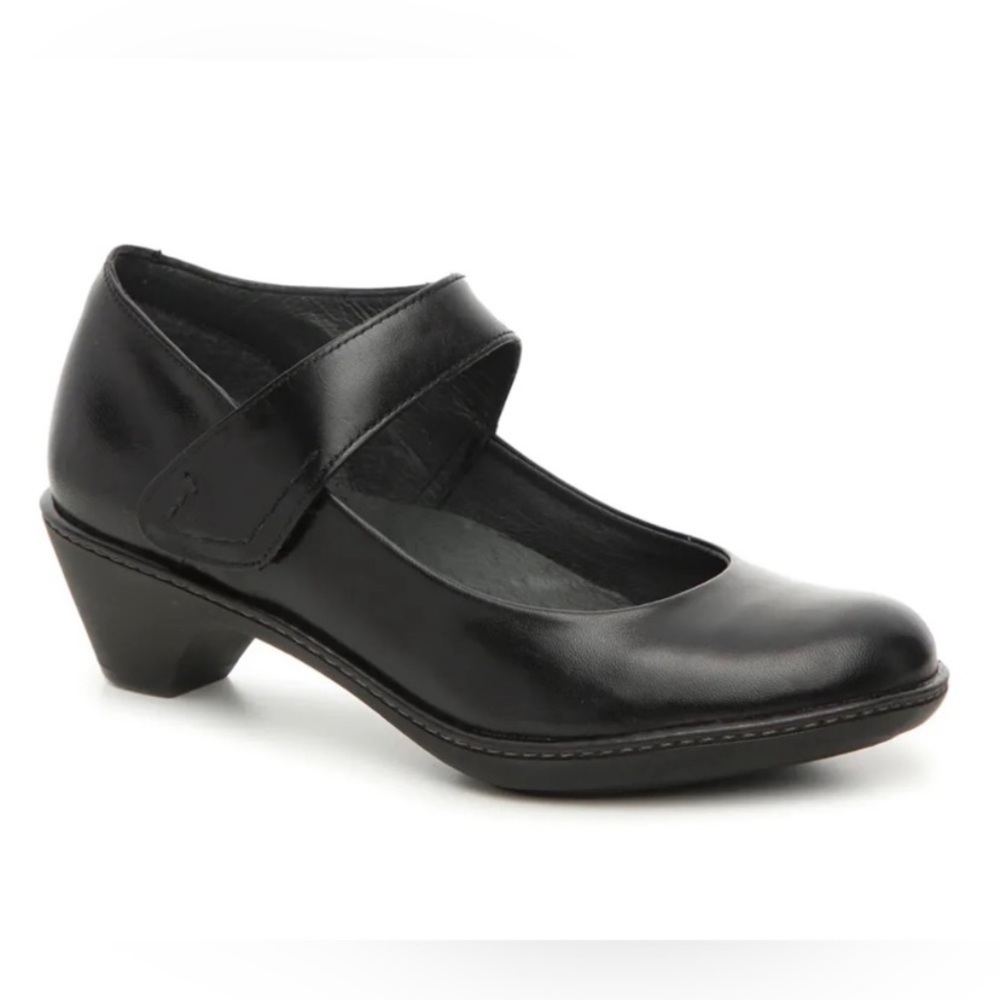 Dansko Women's Bess Black Leather Mary Jane Clog in size 41